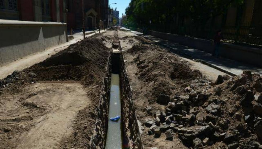 Medidas para �aliviar� el aliviador de Alberdi