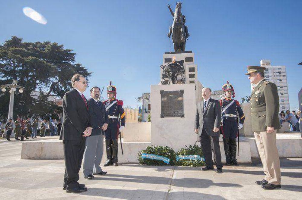 Inza encabez� el acto conmemoratorio del 164 aniversario del fallecimiento de San Mart�n