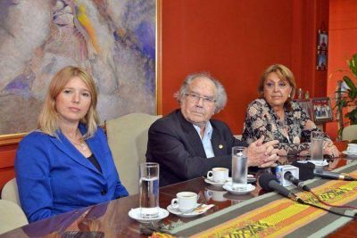 Durango, con P�rez Esquivel y una ministra Scioli: anunciaron la jornada �La Pampa por la Paz�