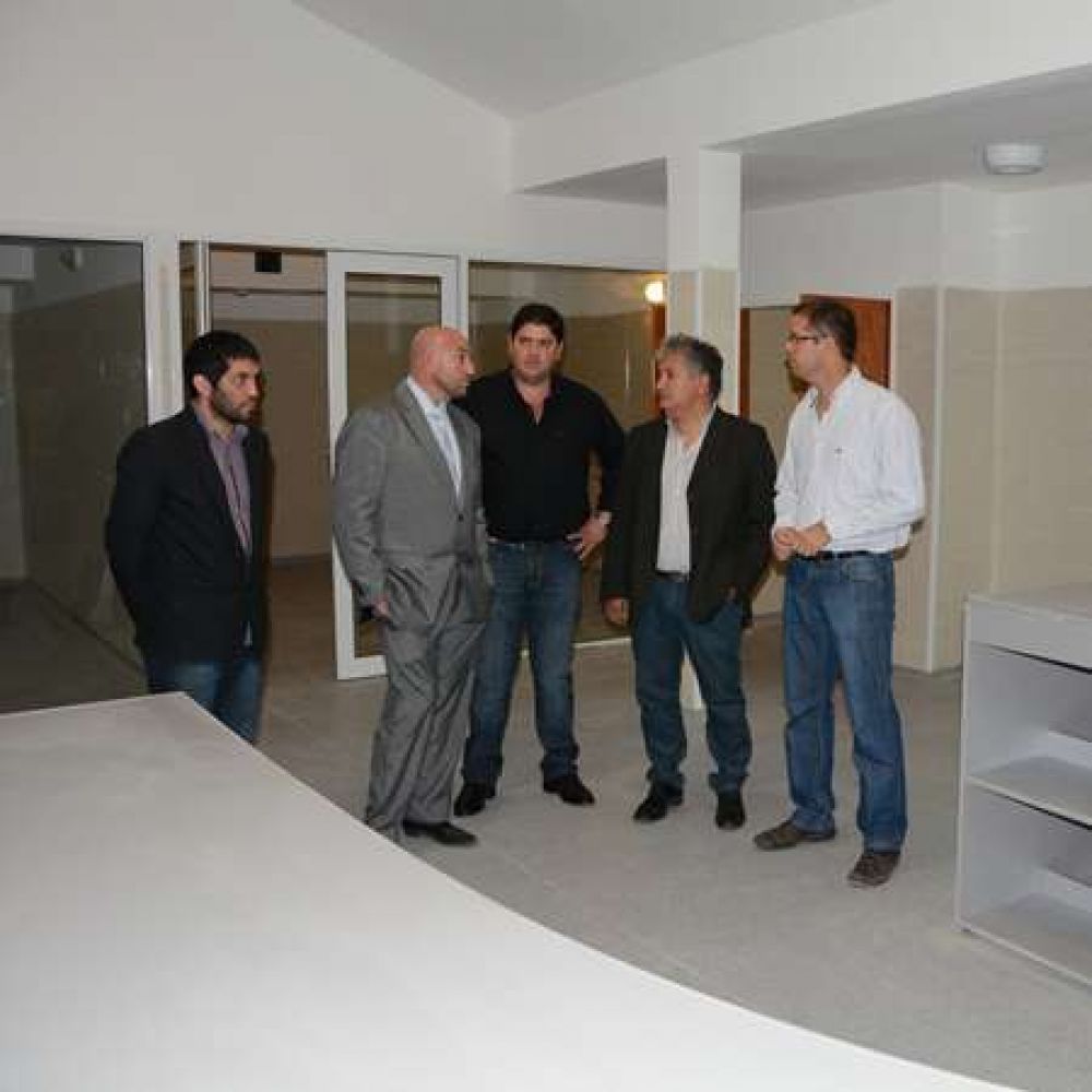 Bosetti y Perera visitaron la nueva terapia del Hospital Vera Barros