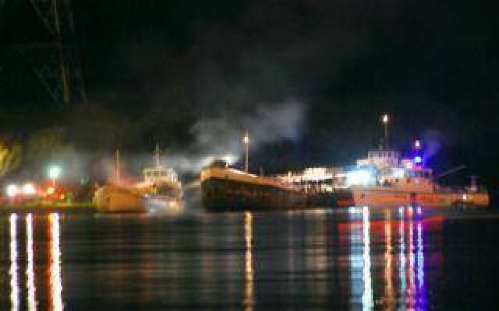 Explot� un barco en Z�rate: 2 muertos y decenas de heridos