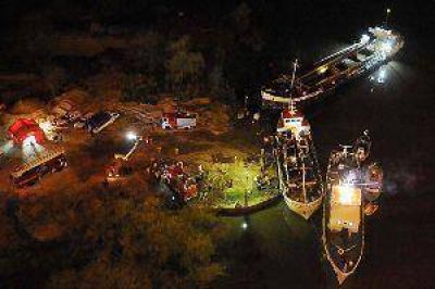 Dos y muertos y m�s de 15 heridos por la explosi�n de un barco