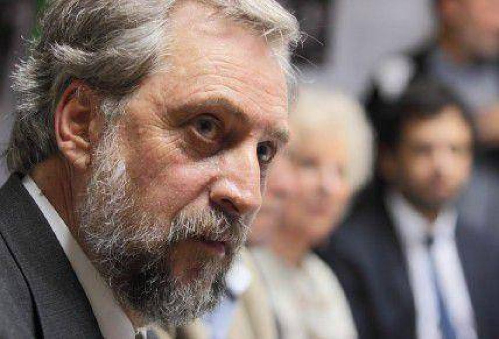 W al Frente Renovador: Renuncias en Educaci�n y Derechos Humanos