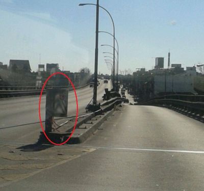 LAN�S: INS�LITO LUGAR PARA UN CESTO DE BASURA