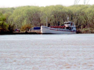 DOLOR EN LA FAMILIA PREFECTURIANA POR LAS DOS MUERTES EN EL BARCO