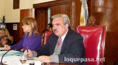�Seguimos pagando los platos rotos de la UCR�
