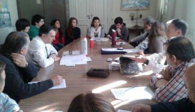 PRO.CRE.AR: analizaron un eventual registro de tierras