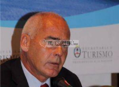 Meyer vendr� a Catamarca para la presentaci�n de un plan internacional de turismo