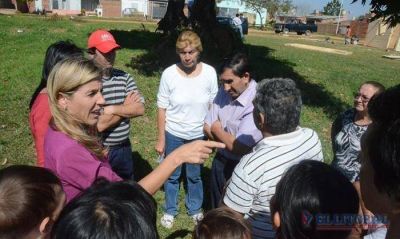 Pirayu�: la Comuna destrab� el reclamo vecinal por viviendas y la plaza barrial
