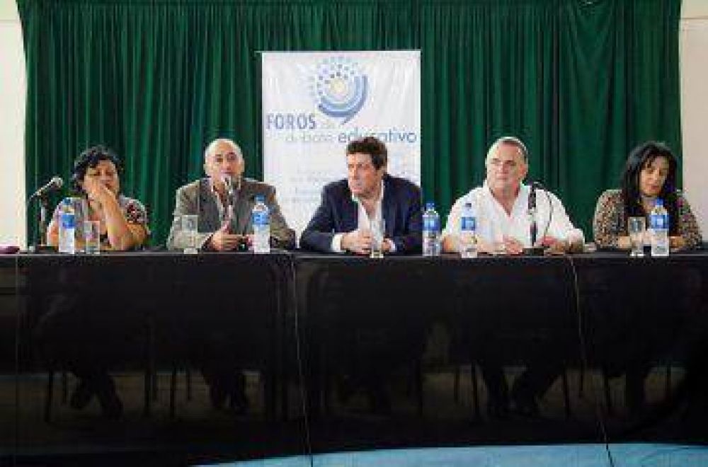 Mariotto prev� problemas con docentes en 2015