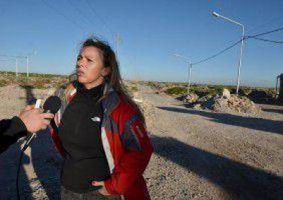Pese a prohibici�n, siguen arrojando basura