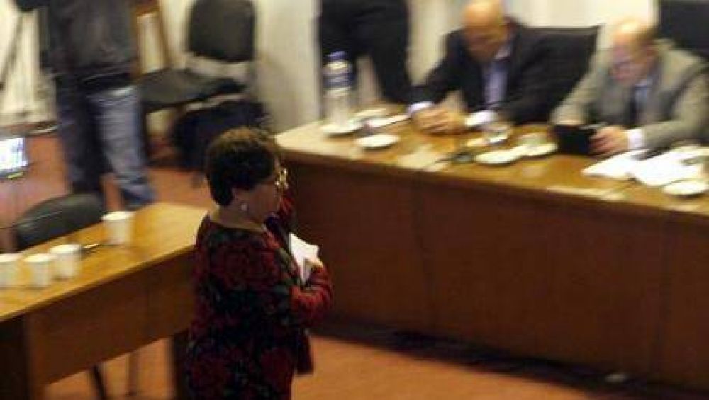 La Cacha: reconocen en fotos a uno de los imputados