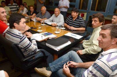 El Gobierno rechaz� tratar rec�lculo y monotributistas en la paritaria estatal