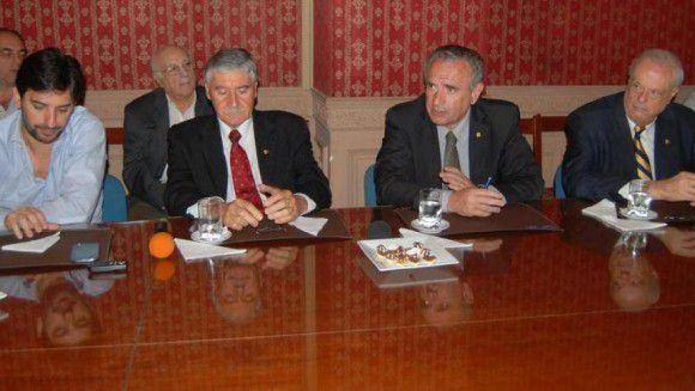 Presentaron plan log�stico del Belgrano Cargas en Tucum�n