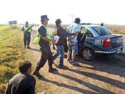 Detenidos con armas y droga
