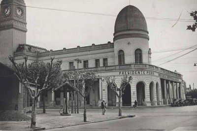 El General antes que un monarca: �La Terminal se llam� Juan Domingo Per�n hasta 1955�