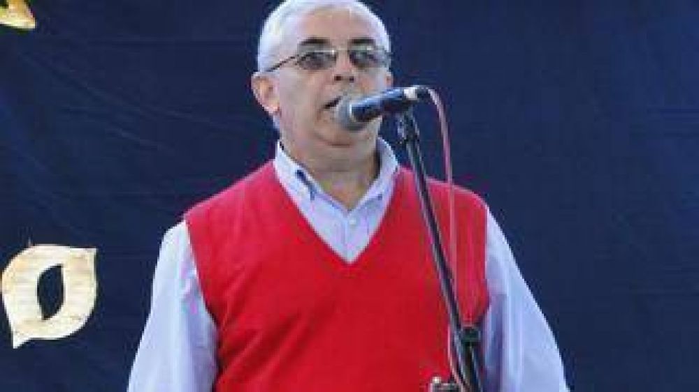 En Fray Mamerto Esqui�, concejales y funcionarios se aumentan el sueldo