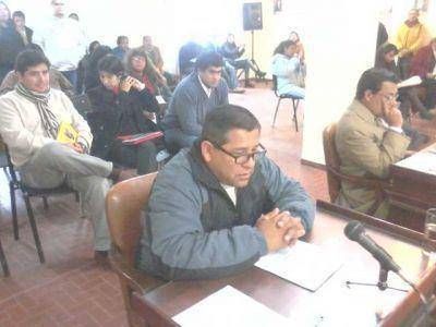 BEJARANO PIDIO PAVIMENTACION E ILUMINACION DEL BARRIO PRENSA
