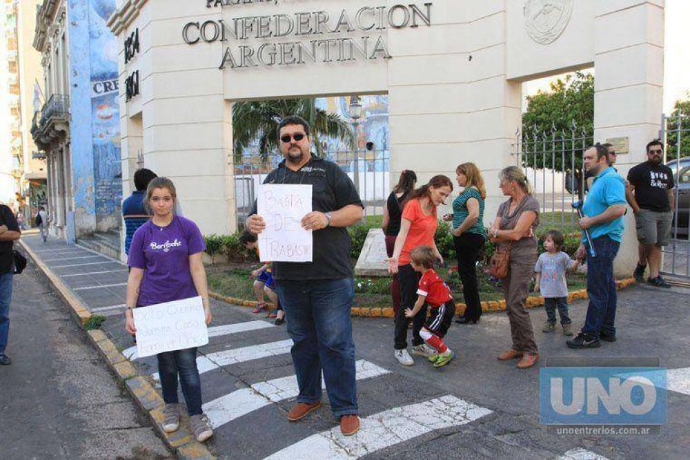 Osuna y judiciales acordaron obras para la aprobaci�n de loteos para el Procrear