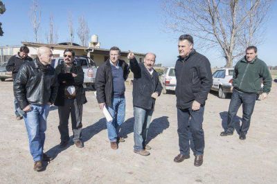 Inza recorri� la planta de tratamiento de residuos EcoAzul
