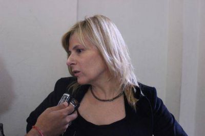 Florencia Saintout: �No estamos de acuerdo en pensar la seguridad desde una agenda medi�tica�