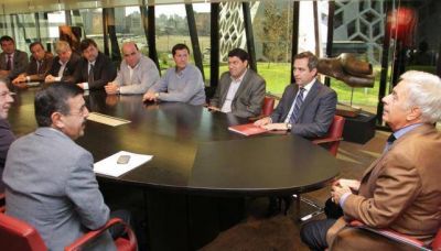 Por fondos, la UCR critic� a De la Sota