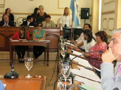 El Concejo retom� la discusi�n por las deudas con Provincia