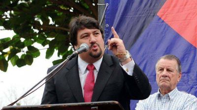 Esc�ndalo en Misiones: el gobernador pag� $830 mil para sumar seguidores en Facebook