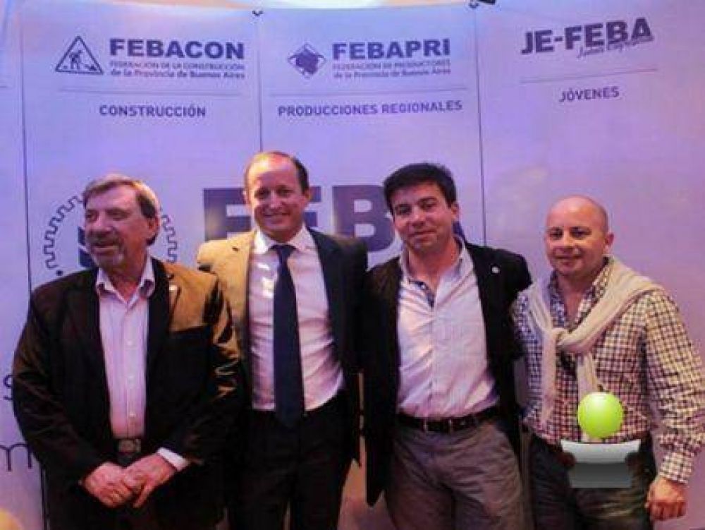 El presidente del CUCI particip� en un almuerzo con el candidato a gobernador Mart�n Insaurralde
