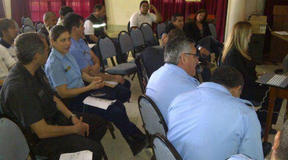 Carlos Paz comienza a trabajar por la Fiesta de la Primavera