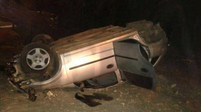 El Jefe de la Polic�a Federal quiso evadir un puesto de alcoholemia y atropell� tres polic�as