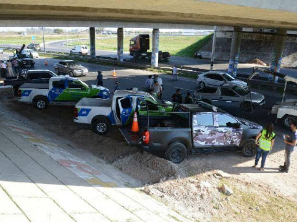 Cien agentes efectuaron amplio operativo cerrojo en los accesos a Rosario