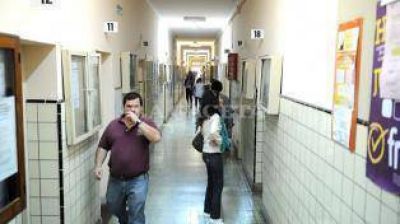 El Rectorado pide ayuda a los no docentes para recuperar parte del ciclo lectivo perdido por el paro
