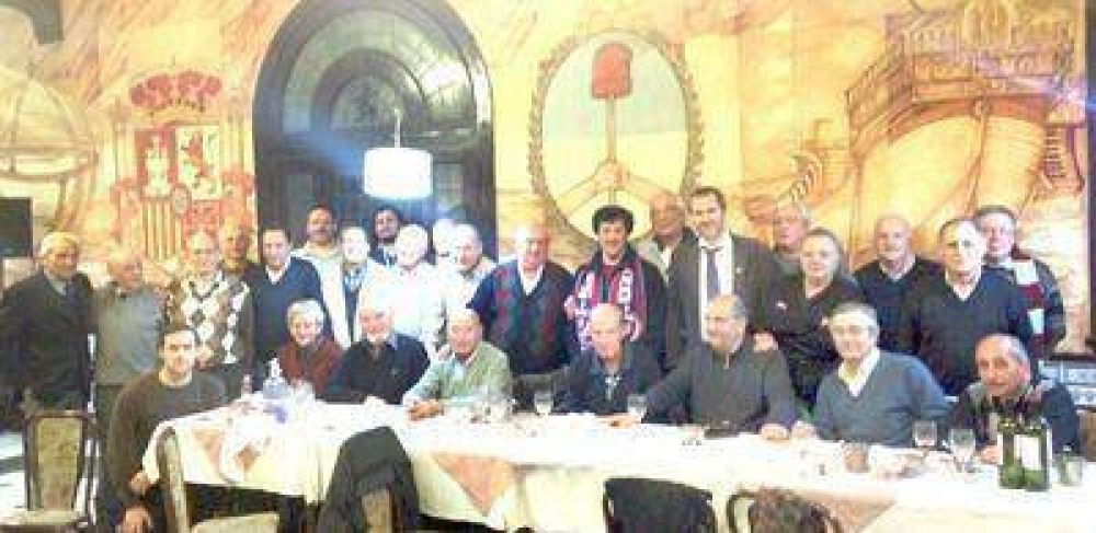 Las pe�as, bastiones de la amistad