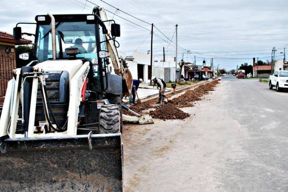 Anunciaron la extensi�n de redes cloacales y de agua