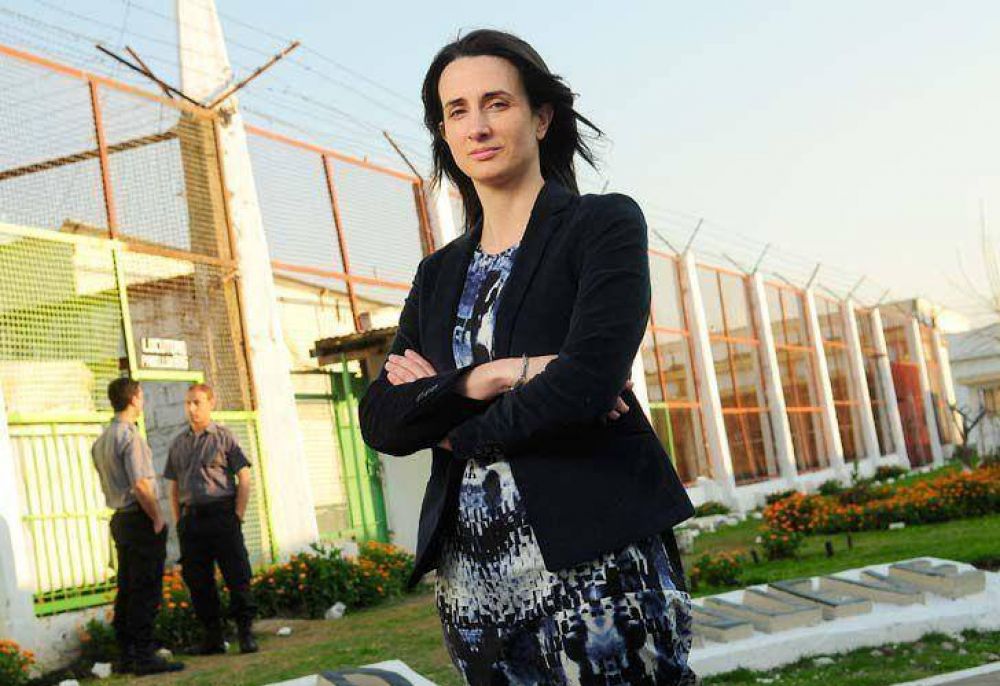 Florencia, la primera mujer en controlar a ms de 30 mil presos