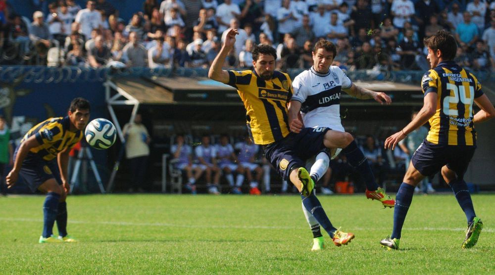 Cuando parec�a empate, el Lobo lo perdi� en el final