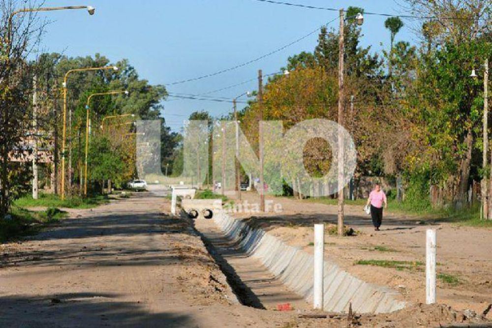 Ruta 1, objetivo autov�a: el municipio completa los desag�es en Colastin� Norte
