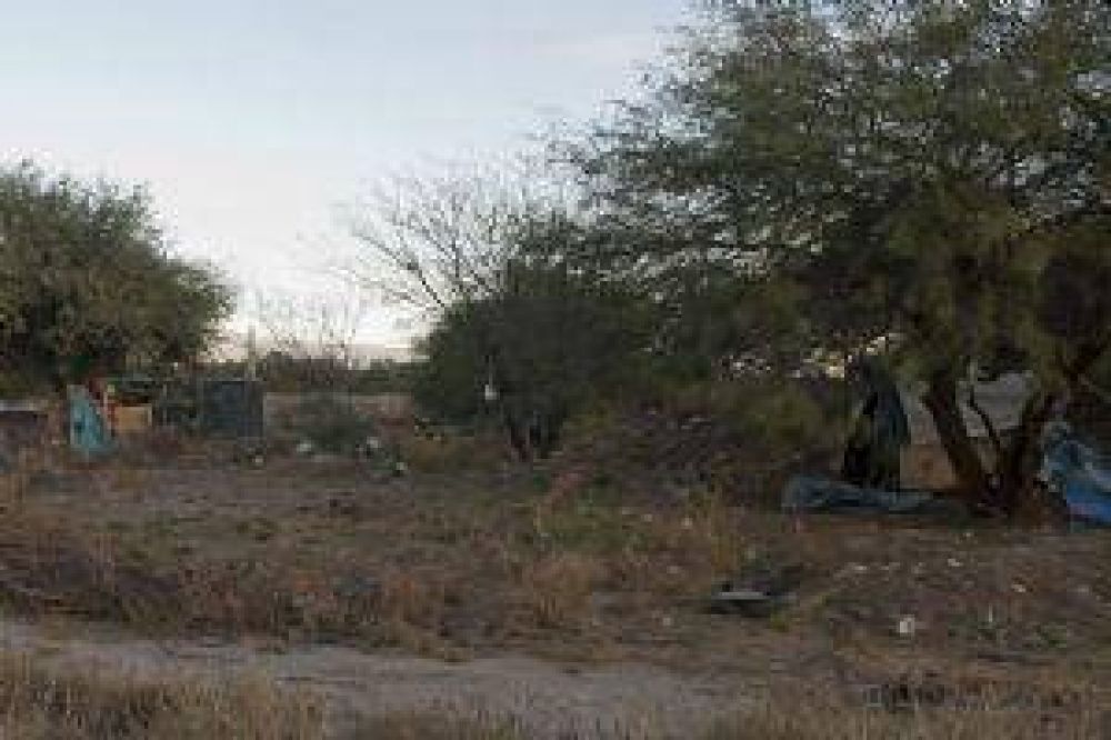 Crece la toma ilegal de espacios p�blicos en San Fernando del Valle