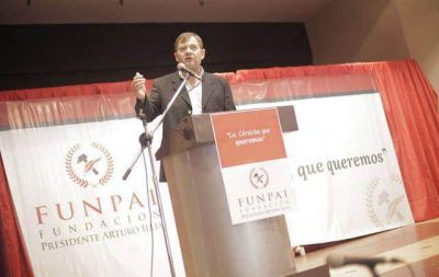 Felippa lanz� precandidatura a gobernador por UCR