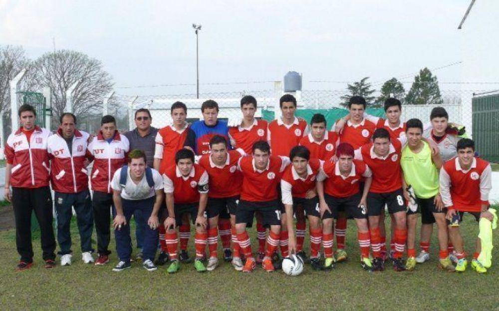 La selecci�n Sub 17 de Saladillo venci� a su similar de Alvear 3 a 0