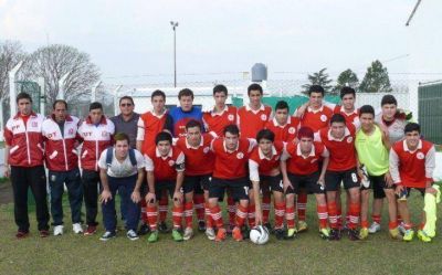 La selecci�n Sub 17 de Saladillo venci� a su similar de Alvear 3 a 0