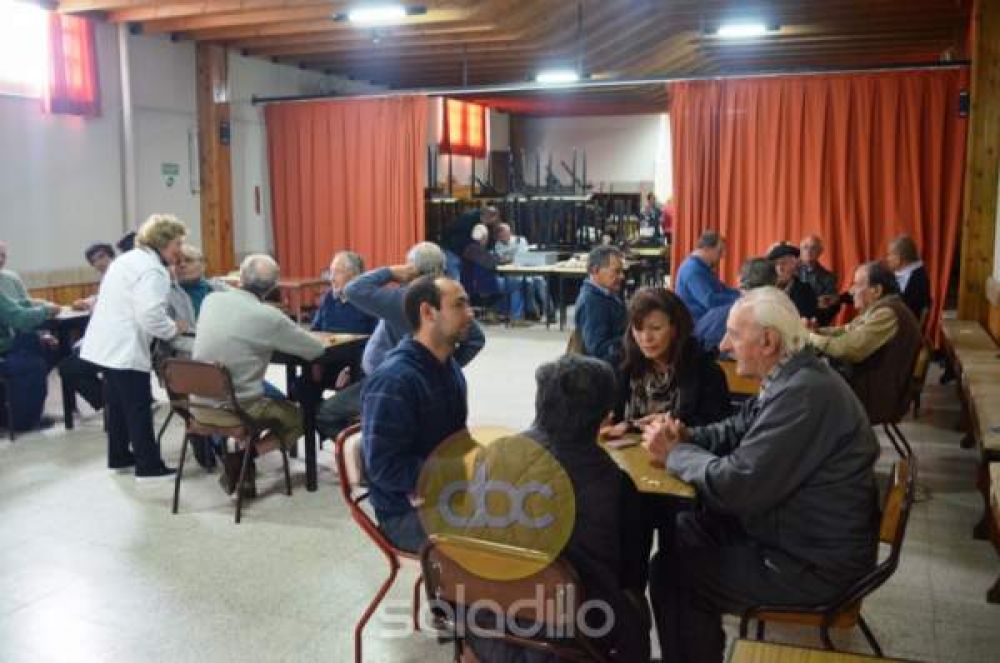 Se disput� el Torneo de Truco Integrado
