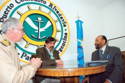 El embajador de Angola interesado en el sector pesquero y la calidad operativa