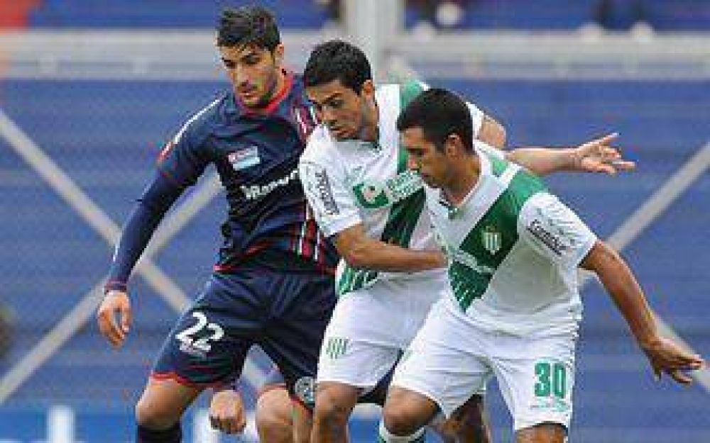 El Taladro festej� por primera vez en el torneo