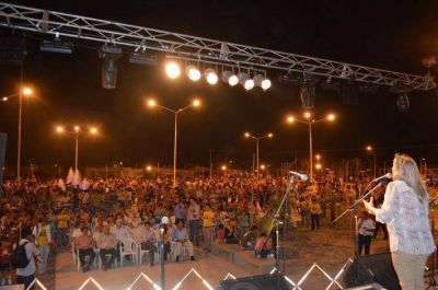 Se inaugur� la Plaza Arturo Illia en Barranqueras