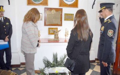 Recordaron a los polic�as ca�dos en su deber