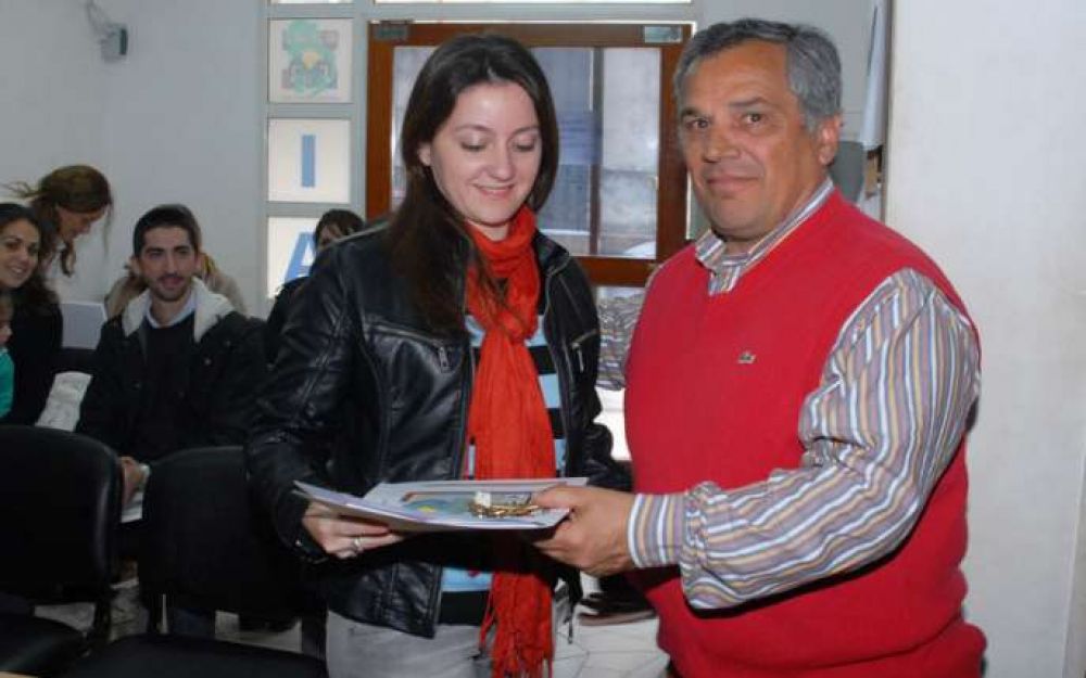 Entregaron un nuevo grupo de viviendas a docentes