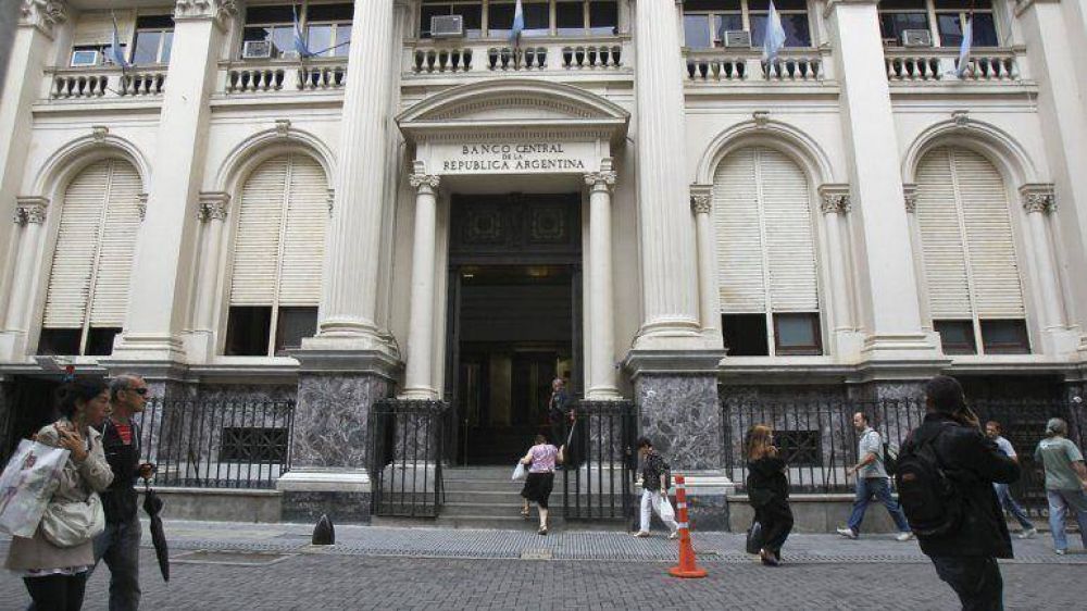 En tres das las reservas del Banco Central cayeron 264 millones de dlares