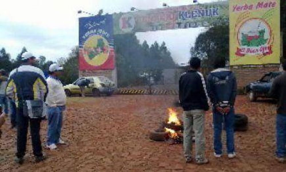 San Vicente: Trabajadores bloquearon acceso al secado Kle�uk 